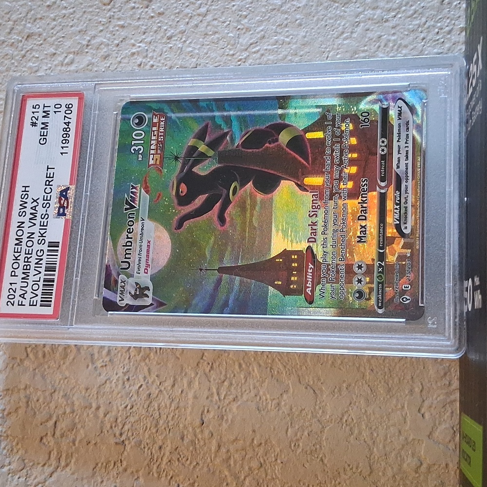 PSA Gem Mint 10 Umbreon Vmax #215 2021 Evolving Skies English Moonbreon Pokemon